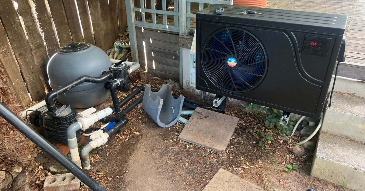 "Fully installed swimming pool heat pump system in Somerset West for energy-efficient pool heating."
