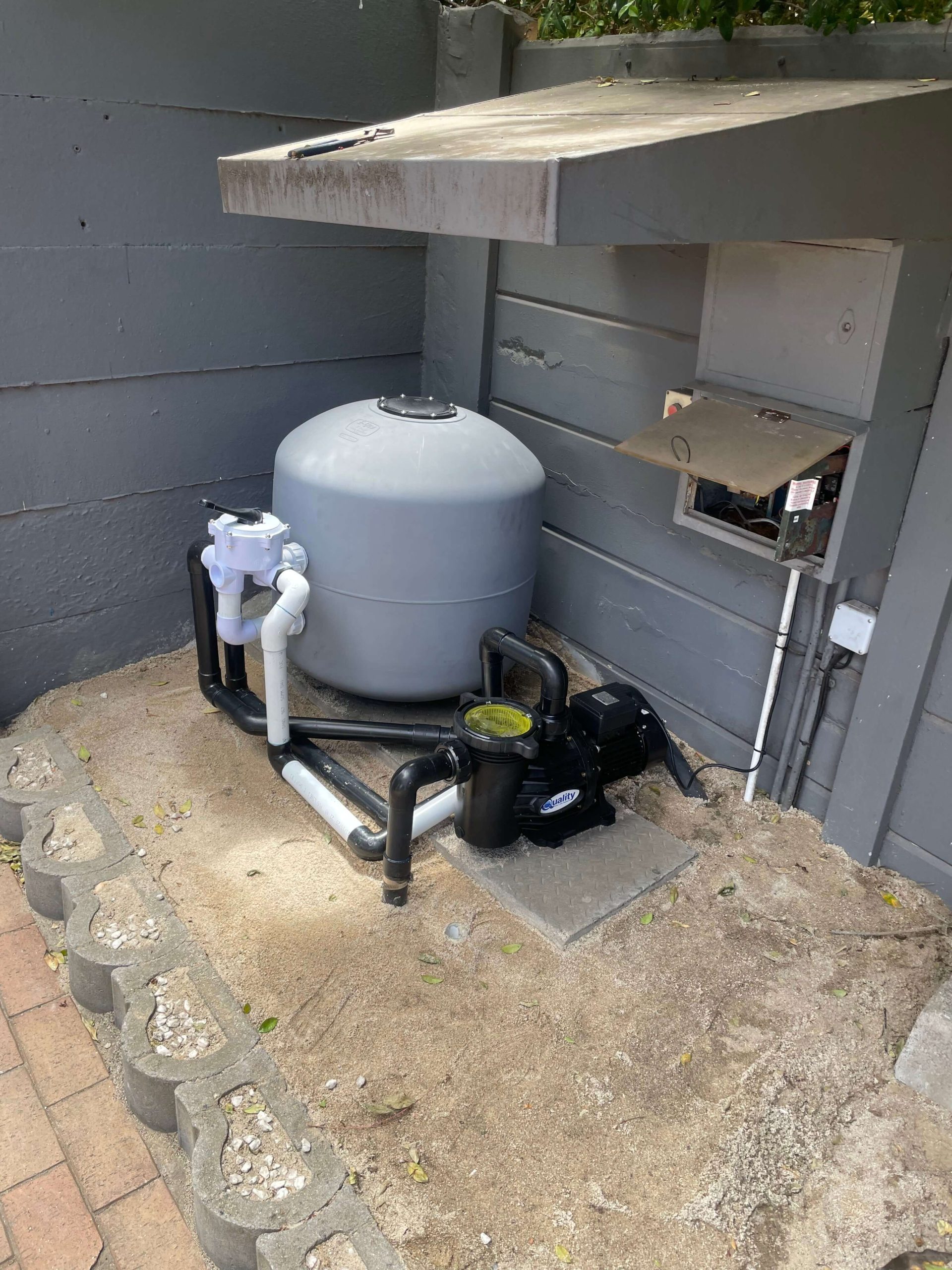 Pool pump and sand filter upgraded to a 1.6kW pump and 5-bag filter by Pools Reno in Cape Town