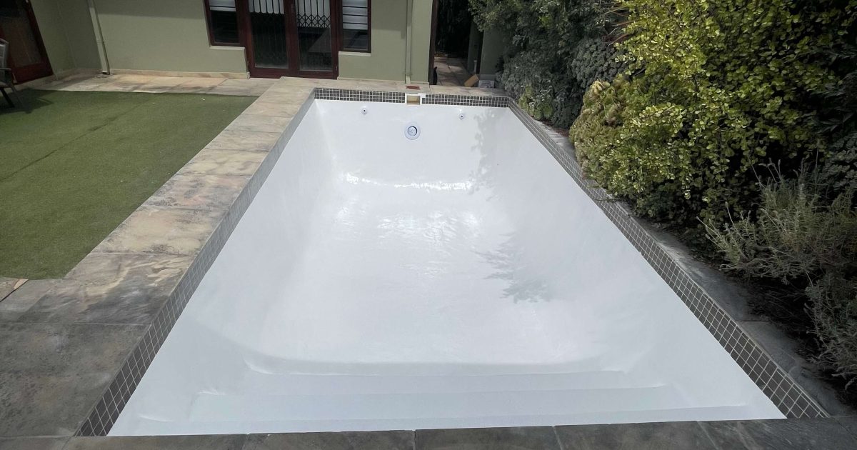White pool transformed after fibreglass lining and renovation in Durbanville