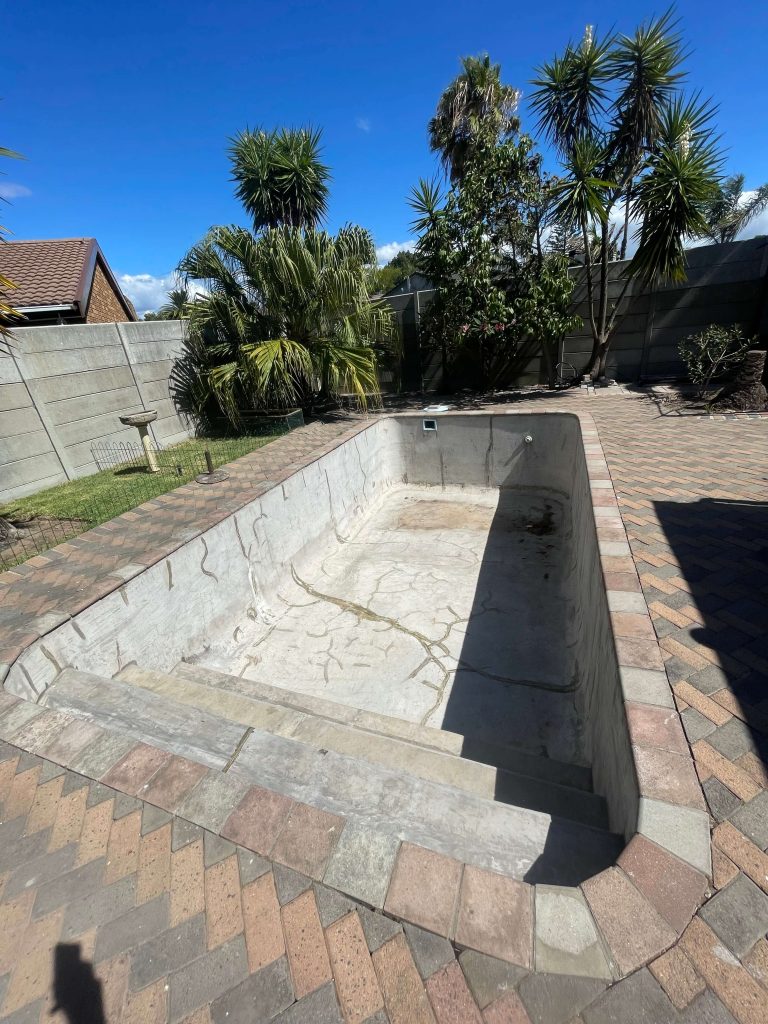 swimming pool renovation process Somerset West old concrete pool to fibreglass lining and finished project