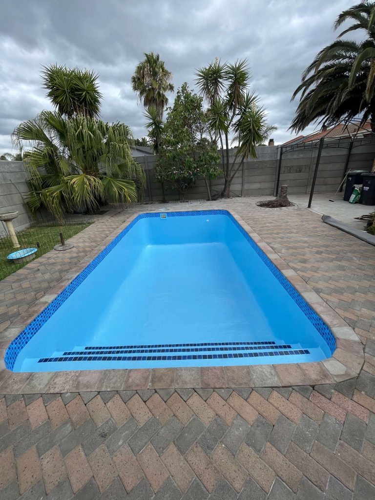 swimming pool renovation process Somerset West old concrete pool to fibreglass lining and finished project