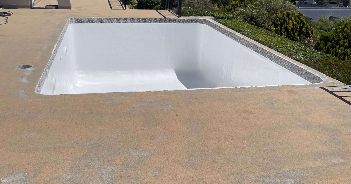 finished fibreglass lined and painted concrete pool Tokai Cape Town smooth clean water