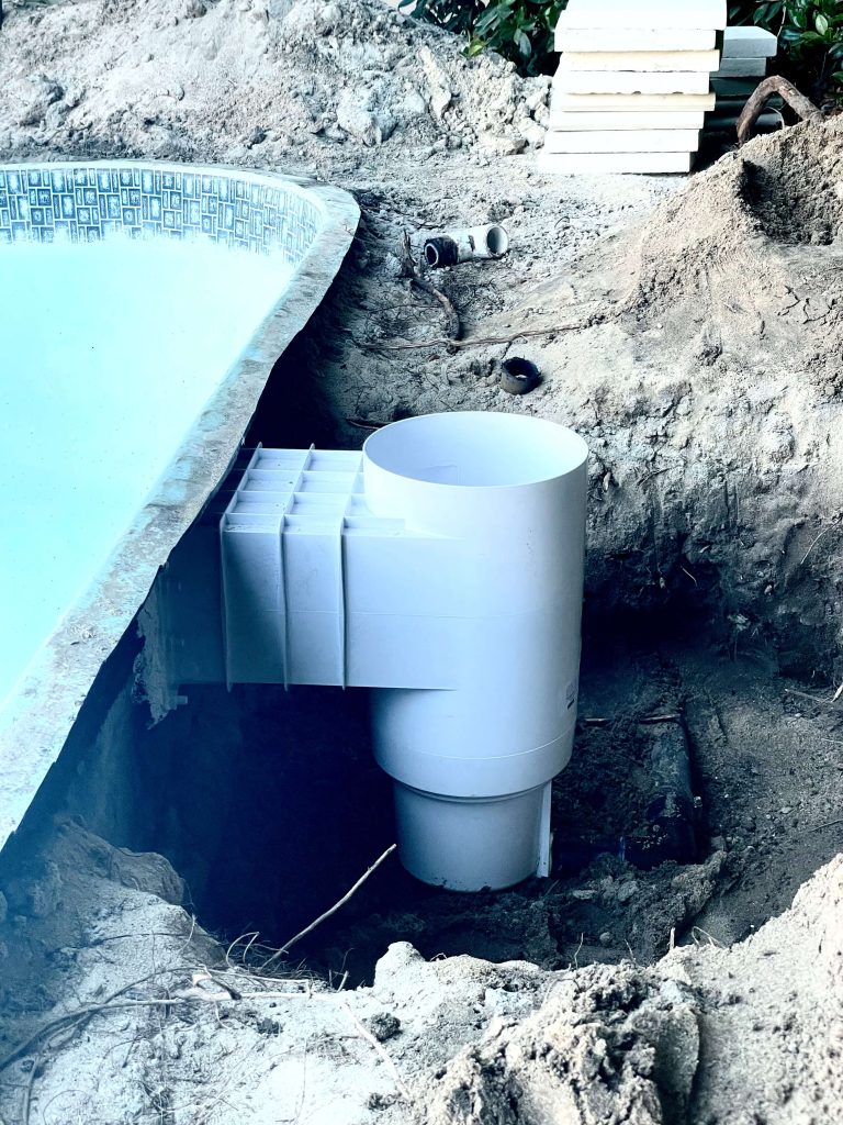 Swimming pool skimmer box repaired and sealed in Grabouw