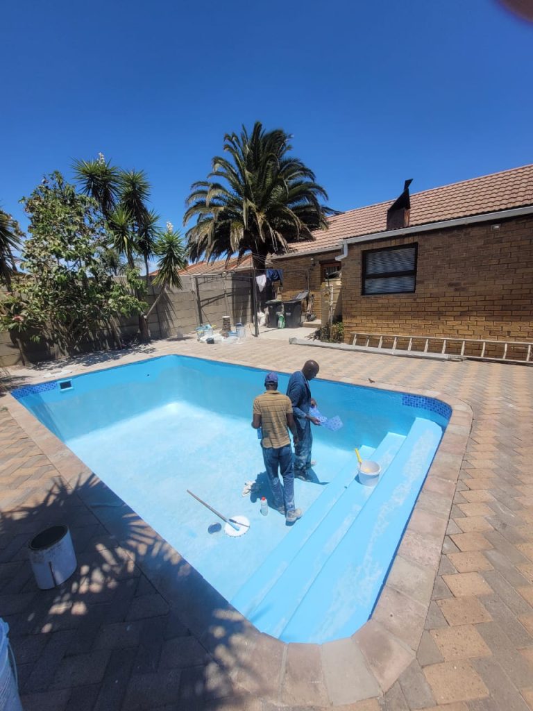 Mosaic tissue fibreglass pool lining