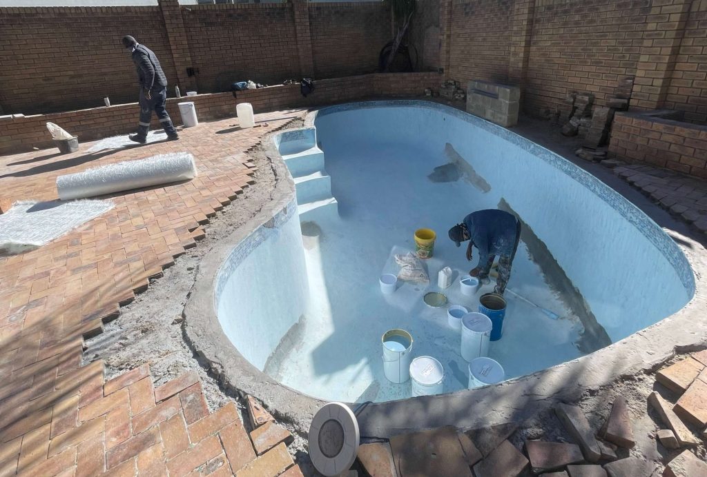 GP resin vs HETRON vinyl ester resin for fibreglass pool lining