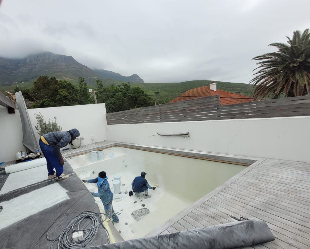 Professional fibreglass pool relining in Cape Town